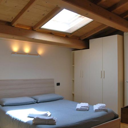 Attic 1 Centro Storico Apartment Peschiera del Garda Exterior foto